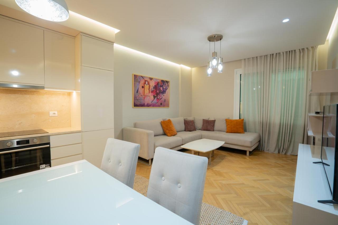Center Tirana Liv Apartment Exteriör bild