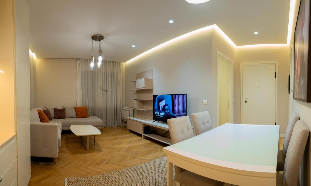 Center Tirana Liv Apartment Exteriör bild